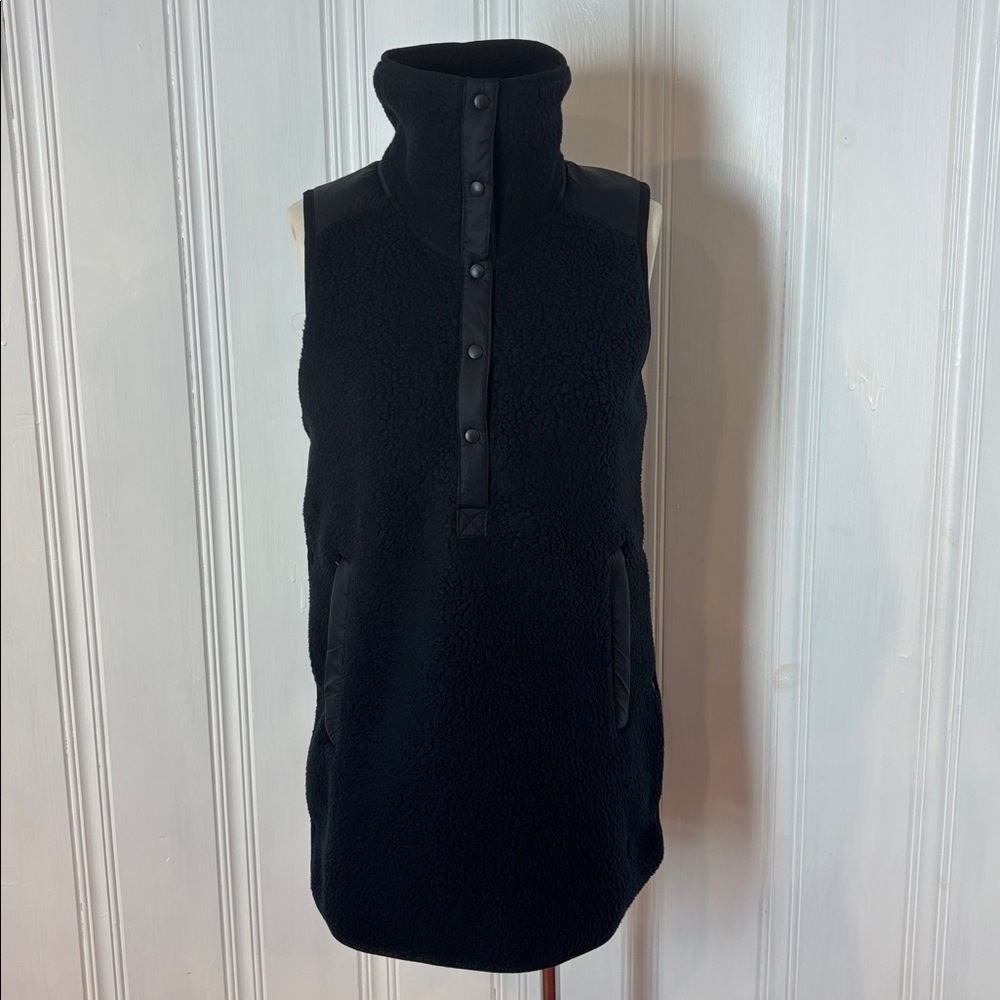 INDYEVA Black Polartec Fleece Long Vest – Snap Sides | Size Medium